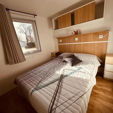Les Charmettes Mobilhome 2 Ch Climatise - Terrasse Totalement Abritee - Locsweethome Chalet *