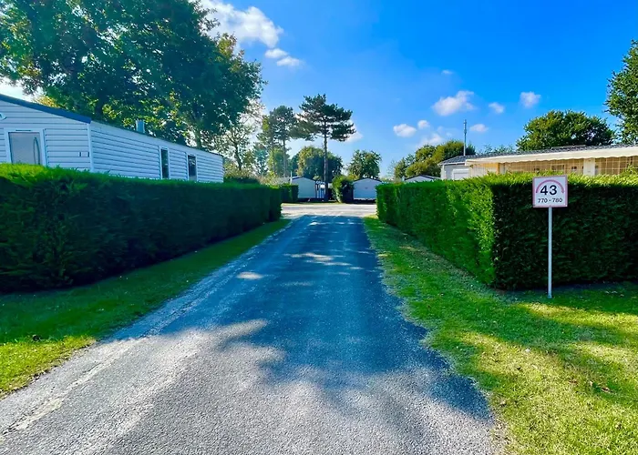 Les Charmettes Mobilhome 2 Ch Climatisé - Terrasse Totalement Abritée - Locsweethome Les Mathes