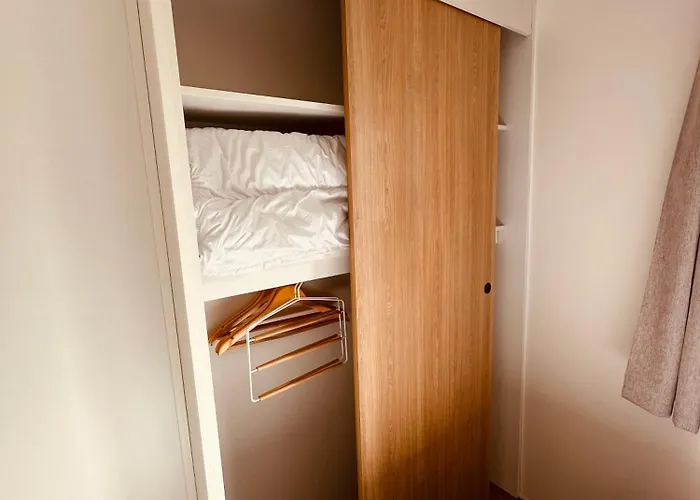 Les Charmettes Mobilhome 2 Ch Climatisé - Terrasse Totalement Abritée - Locsweethome Chalet