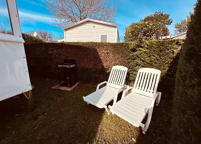 Les Charmettes Mobilhome 2 Ch Climatisé - Terrasse Totalement Abritée - Locsweethome * Les Mathes