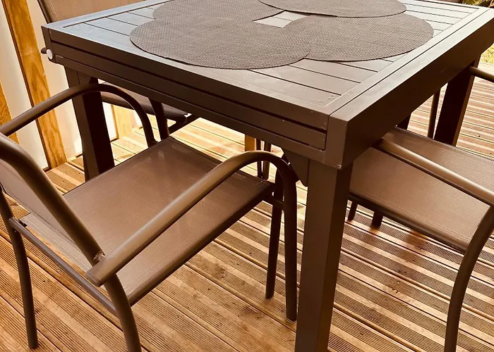 Les Charmettes Mobilhome 2 Ch Climatisé - Terrasse Totalement Abritée - Locsweethome