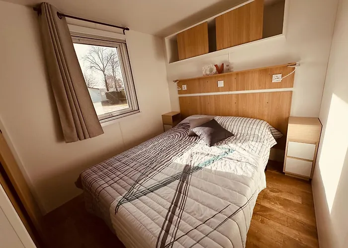 Les Charmettes Mobilhome 2 Ch Climatisé - Terrasse Totalement Abritée - Locsweethome Chalet *