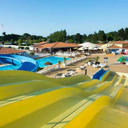 Les Charmettes Mobilhome 2 Ch Climatise - Terrasse Fermee - Locsweethome * Les Mathes