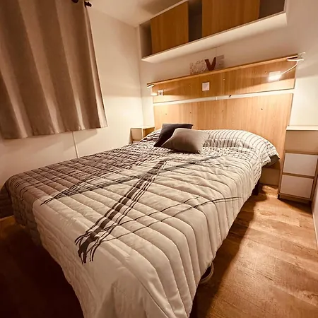 Les Charmettes Mobilhome 2 Ch Climatise - Terrasse Totalement Abritee - Locsweethome * Les Mathes