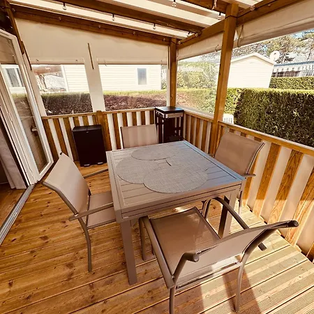 Les Charmettes Mobilhome 2 Ch Climatise - Terrasse Totalement Abritee - Locsweethome
